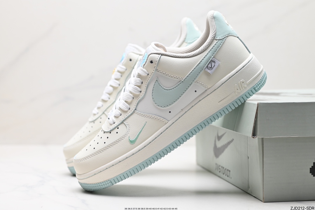 Nike Air Force 1 Shoes